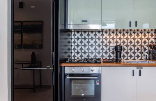 Dubai Apartment | Chic Urban 2BR at Collective 2