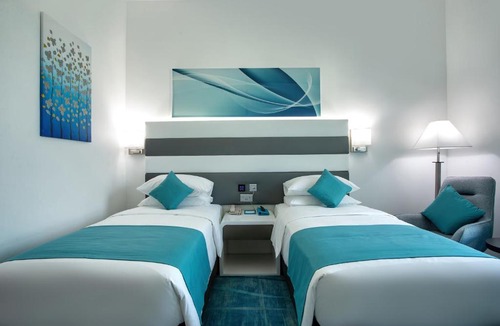 Al Muraqqabat Hotel | City Avenue Al Reqqa Hotel