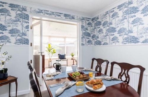 Scalby House | Coastal Village Hideaway Village Retreat Sleeps 4