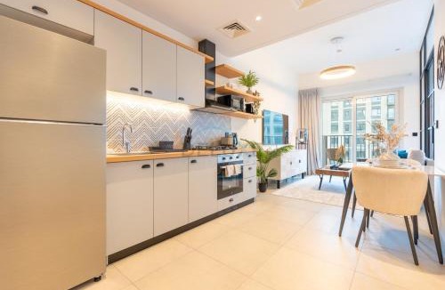 Madinat Zayed Apartment | Community Views 1BR with Balcony, Walking Distance to the Park, Socio Tower 1, Dubai Hills Estate by Deluxe Holiday Homes