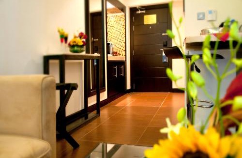 Madinat Zayed Hotel | Cristal Hotel Abu Dhabi