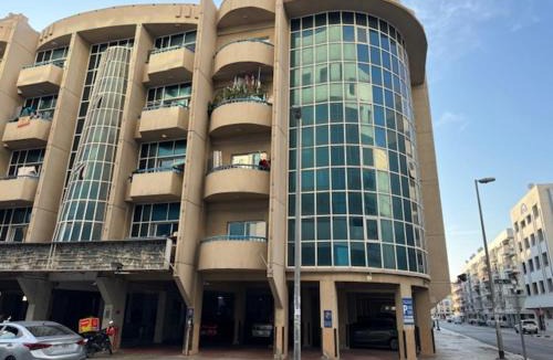 Al Muraqqabat Hotel | Deebaj Hotel Apartment Partition Rooms