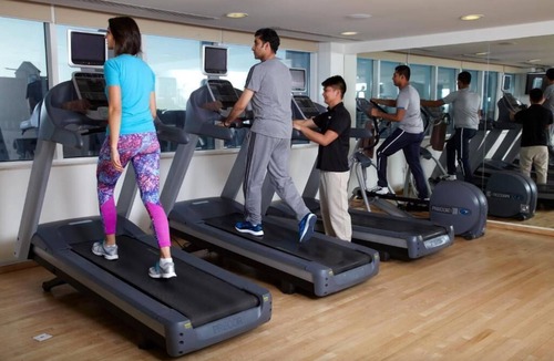 Madinat Zayed Apartment | Deluxe King Or Twin Room Near Madinat Zayed Mall