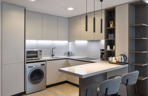 DIFC Hotel | Deluxe | Marriott Dubai | Apartment-Style Stay, Metro Walk, DIFC Nearby