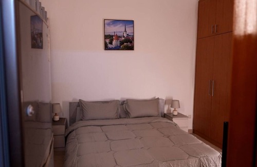 Al Majaz Bed & Breakfast | Double Room with Lake View near Dubai