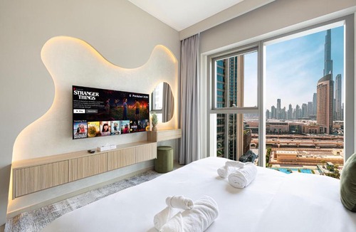 Za'abeel 2 Apartment | Downtown Dreams Burj Khalifa View with Dubai Mall, Pool & Free Parking
