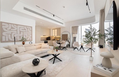 Jadaf Apartment | Elegant 1BR, Dubai Creek Views, Kasco Residences