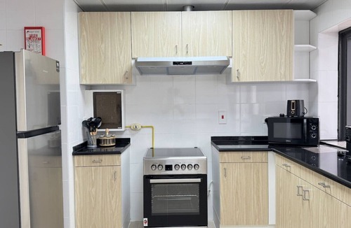 Abu Dhabi City Center Apartment | Elegant 4BR Corniche Stay – Private Balcony & More