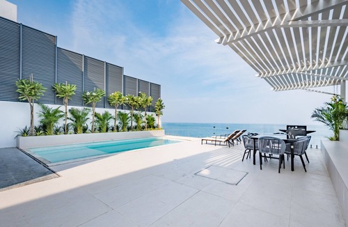Sharm Villa | Elegant 4BR Villa with Assistant Room in Al Dana Island, Sharm, Fujairah