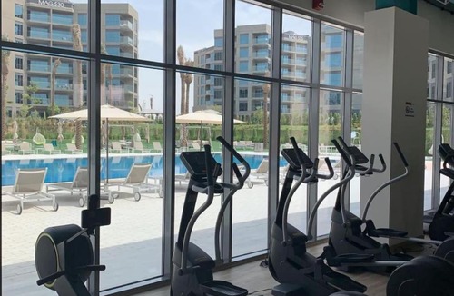 Dubai Apartment | Elegant and comfortably furnished 2BRH apartment in a quiet area!