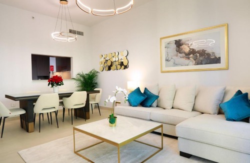 Bur Dubai Apartment | Elegant Apartment with Direct access to Dubai Mall