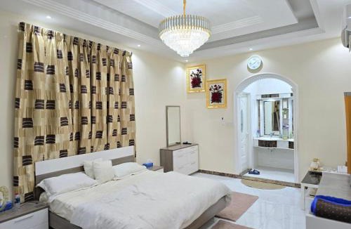 Ajman House | Elegant Room in Luxury Villa