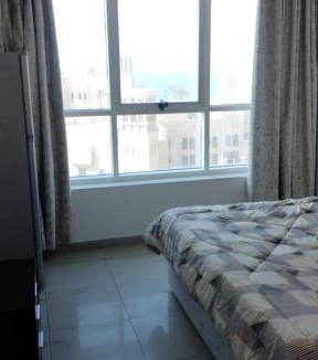 Ajman House | Elegant Sea View Bedroom with Shared Balcony and WC, Spacious and Serene Retreat - ROOM INSIDE APARTMENT