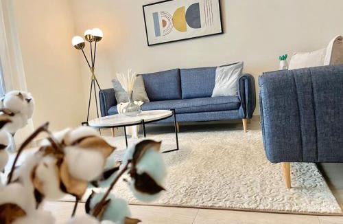 Discovery Gardens Apartment | Elite LUX Holiday Homes - Spacious 2BR with Metro Access in Al Furjan, Dubai