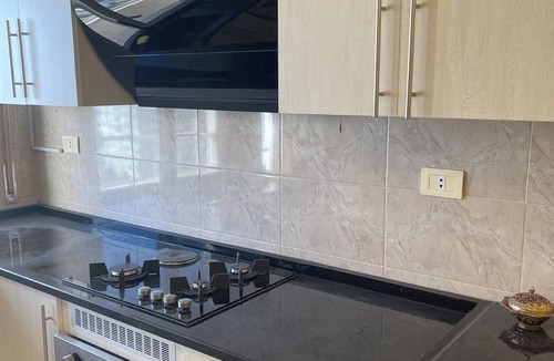 Al Jubeiha Apartment | Exquisite 2-bedroom 5 min to Al-Kalouty Mosque in Al Rabieh Amman with AC, Wi-Fi