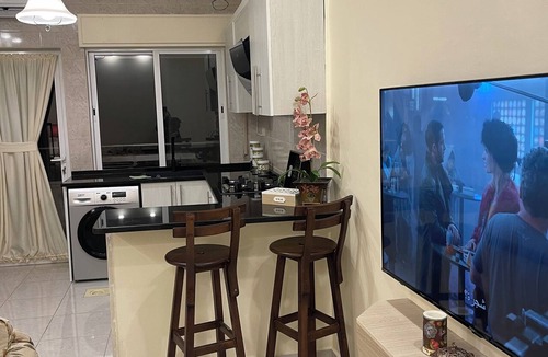 Al Jubeiha Apartment | Exquisite 2-bedroom 5 min to Al-Kalouty Mosque in Al Rabieh Amman with AC, Wi-Fi