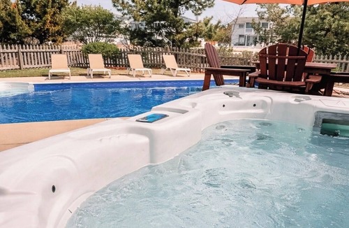 Sandbridge House | Family friendly beach house. Pool, hot tub, walk to beach. Dog friendly, fenced