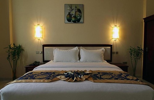 Azaiba Hotel | Farah Hotel Apartment