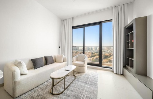 Dubai Apartment | FIRST CLASS 1BR Stylish Urban Retreat