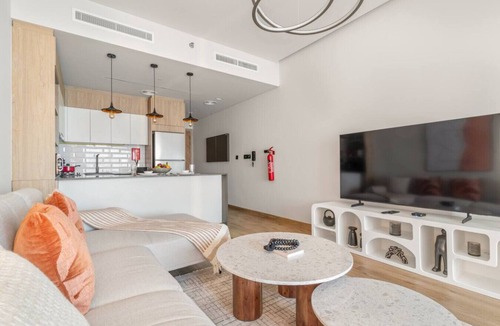 Jumeirah Village Circle Apartment | FIRST CLASS | Studio | Minimalist Chic Retreat