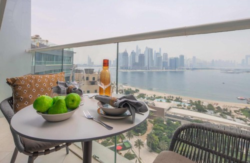 Palm Jumeirah Apartment | Frank Porter - Seven Hotel & Aprtments