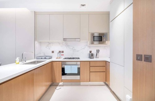 Downtown Dubai Apartment | Free housekeeping visits during your stay - StayShort - Exceptional 2BR with Burj Khalifa Views in Downtown
