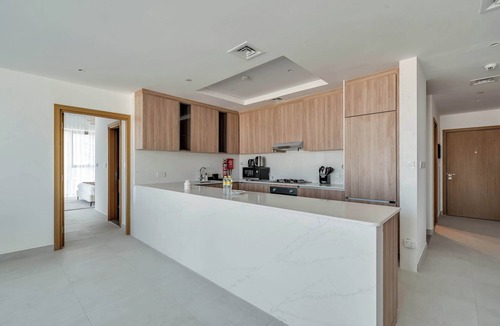 Dubai Maritime City Apartment | Free housekeeping visits during your stay - StayShort - Stunning 1 Bed in Maritime City that Sleeps 4!