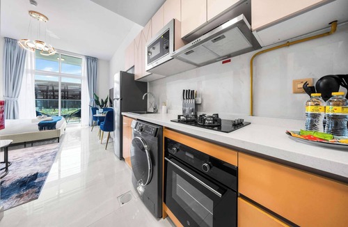 Al Barsha Apartment | Free housekeeping visits during your stay - StayShort - Modern New Studio in Arjan that Sleeps 3!
