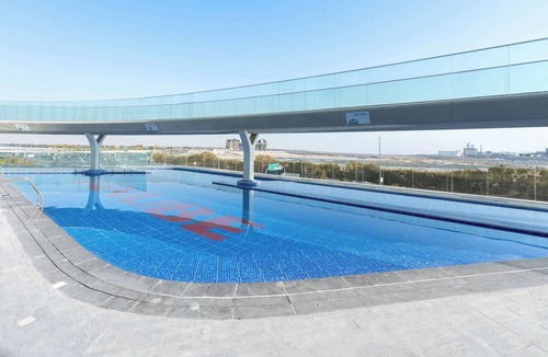Al Barsha Apartment | Free housekeeping visits during your stay - StayShort - Modern New Studio in Arjan that Sleeps 3!