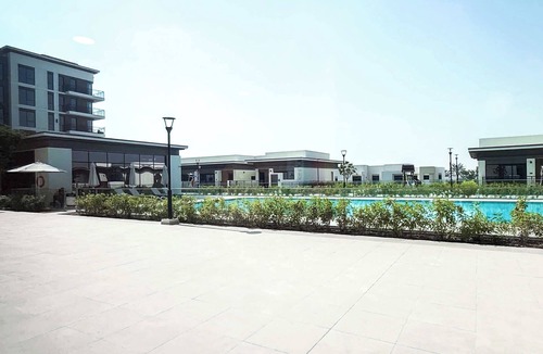Dubai Apartment | Free housekeeping visits during your stay - StayShort - Town Square sleeps 2 in Great Location