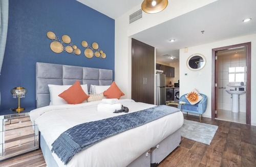 Dubai Sports City Apartment | Free housekeeping visits during your stay - StayShort - Amazing Studio for 2 in Sports City