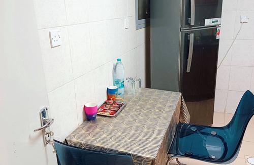 Ajman Condo | Friends Break Downtown