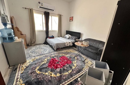 Abu Dhabi Apartment | Furnished room 10 min walk to the corniche quiet and spacious