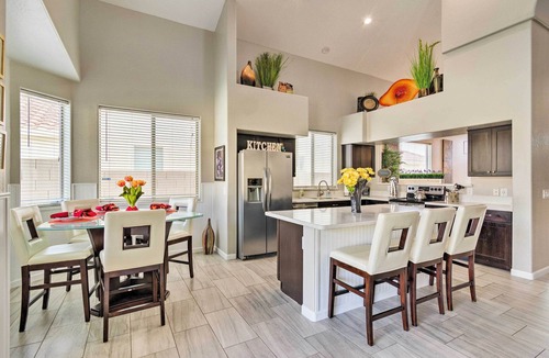 Rovey Farm Estates House | Group Fun in Glendale! Getaway w/Private Pool