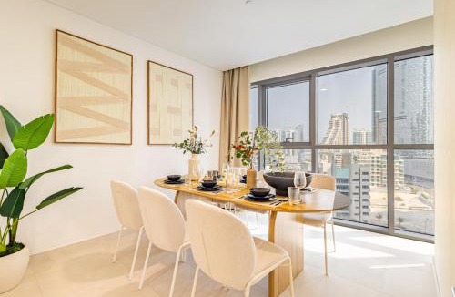 Abu Dhabi Apartment | Groups and Families Paradise - 5 min from ADGM, Galleria, Cleveland, Beach, etc - Designer's Choice - New Building - Heart of Al Reem