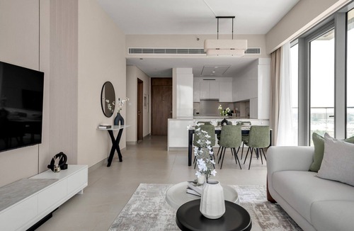 Al Safa Apartment | GuestReady - Burj Khalifa and Canal Views