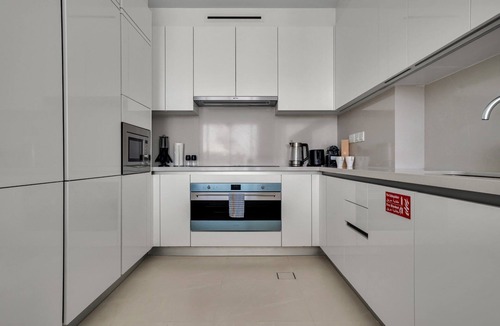 Al Safa Apartment | GuestReady - Burj Khalifa and Canal Views