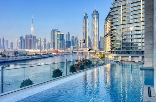 Al Safa Apartment | GuestReady - BurjKhalifa & Canal Views|2BR + Maids