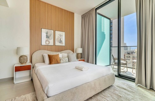 Jumeirah Village Circle Apartment | GuestReady - Cozy 2BR l corner flat l balcony