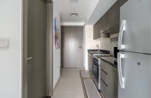Al Barsha Apartment | GuestReady - Modern High Floor Studio w/Balcony