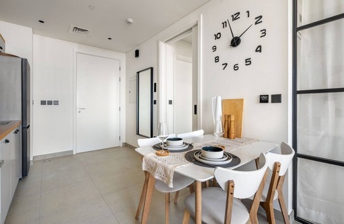 Dubai Apartment | GuestReady - Pool View 1BR near Dubai Hills Mall