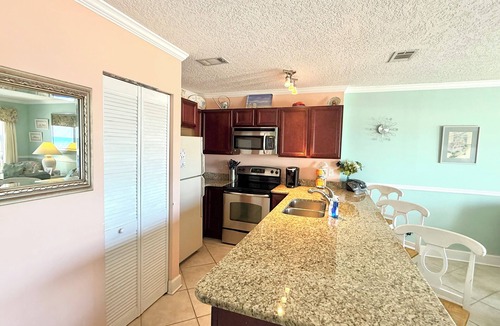 Fort Walton Beach Condo | GULF FRONT CONDO-BEACH SERVICE-GORGEOUS VIEW 2-4 NT WEEKEND GETAWAY AUGUST 19-23