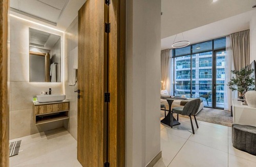 Dubai Sports City Apartment | HAVN - Studio in Amal Tower, Dubai Sports City