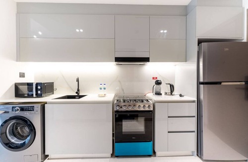 Business Bay Apartment | HAVN - Studio in Business Bay, Burj Khalifa View