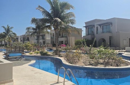 Salalah Apartment | Hawana Salalah - Cozy 1BHK with Outdoor Pool هوانا صلالة - شقة مع مسبح خارجي