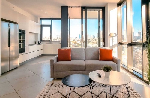 Kerem HaTeimanim Apartment | HaYarkon Orchide - One Bedroom Apartment, Sleeps 3