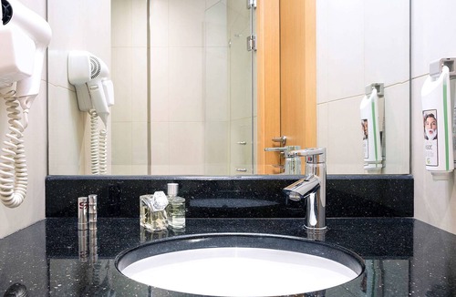 Deira Hotel | ibis Deira Creekside Dubai