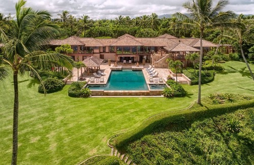 Kilauea House | Impeccable estate on 15 acres with private pool, jacuzzi, private beach, gym and much more!