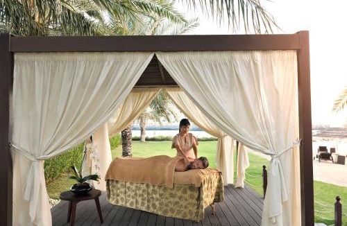 Abu Dhabi Resort | InterContinental Abu Dhabi by IHG