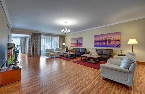 Al Barsha 1 Villa | J5 Holiday Homes Barsha Gardens